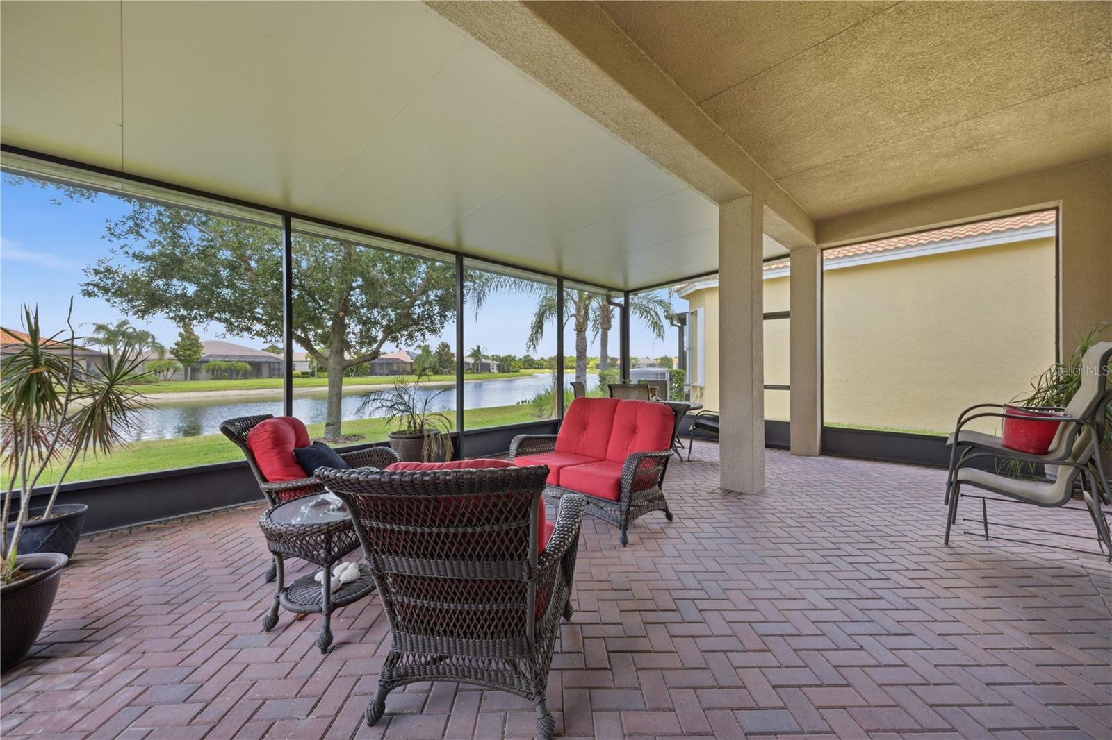 16239 CAPE CORAL DR, WIMAUMA, FL, 33598