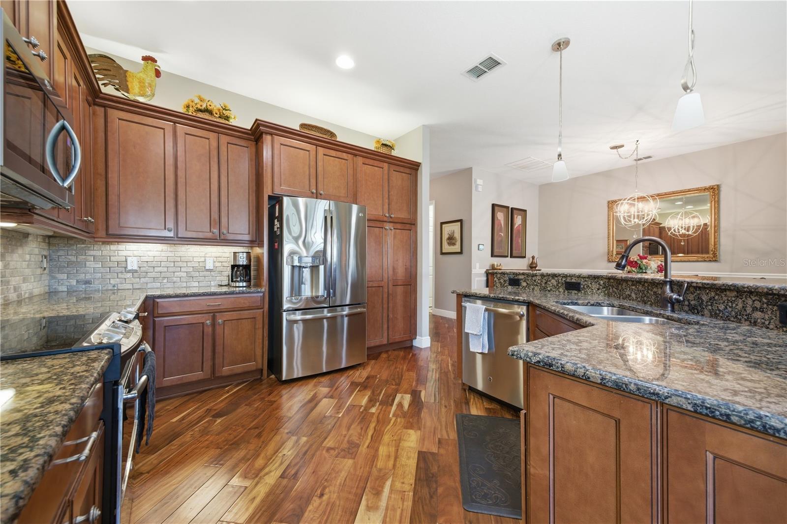 16239 CAPE CORAL DR, WIMAUMA, FL, 33598