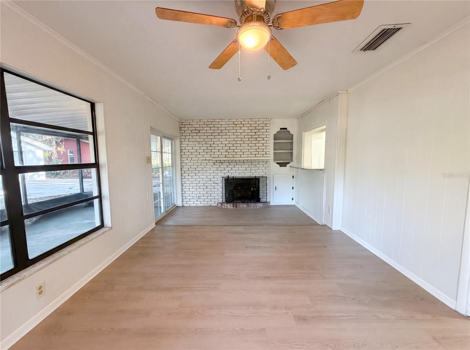 103 S KINGSWAY RD, SEFFNER, FL, 33584