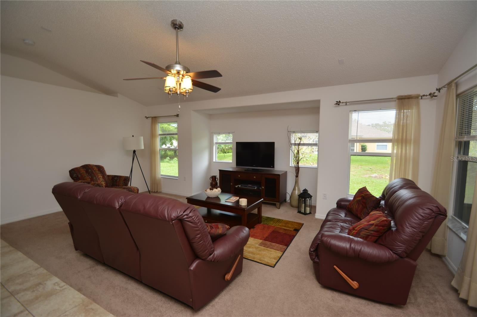 192 PINE GROVE DR, PALM COAST, FL, 32164