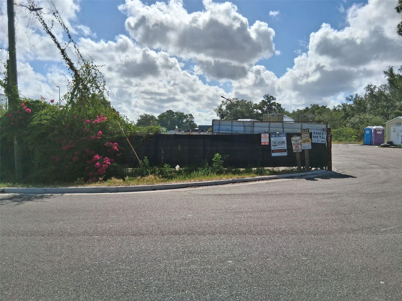 7001 CAUSEWAY BLVD, TAMPA, FL, 33619