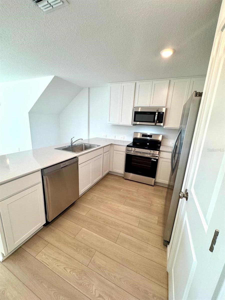 819 LYNX STREET, DAVENPORT, FL, 33837