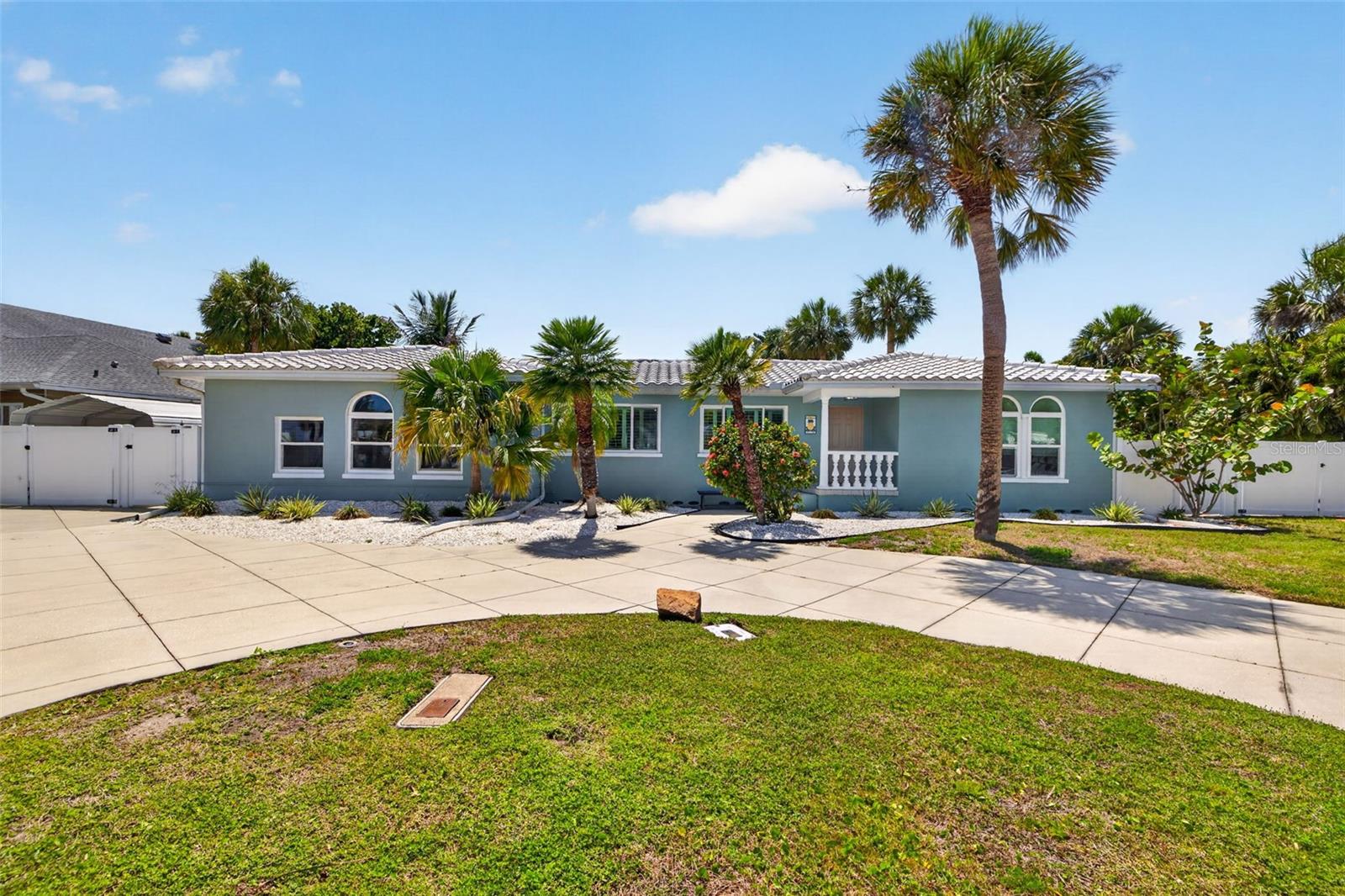 976 NARCISSUS AVE, CLEARWATER BEACH, FL, 33767