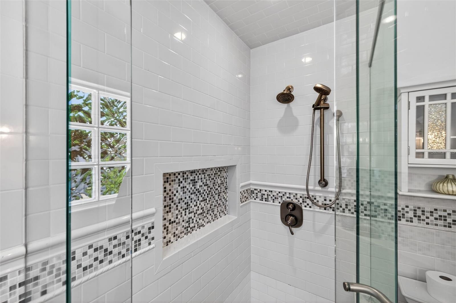 976 NARCISSUS AVE, CLEARWATER BEACH, FL, 33767