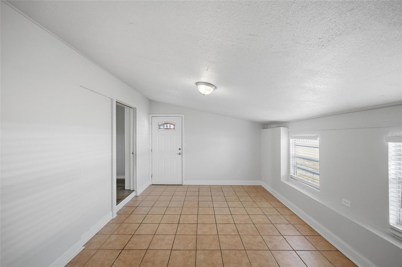 7102 DELLWOOD DR, TAMPA, FL, 33619