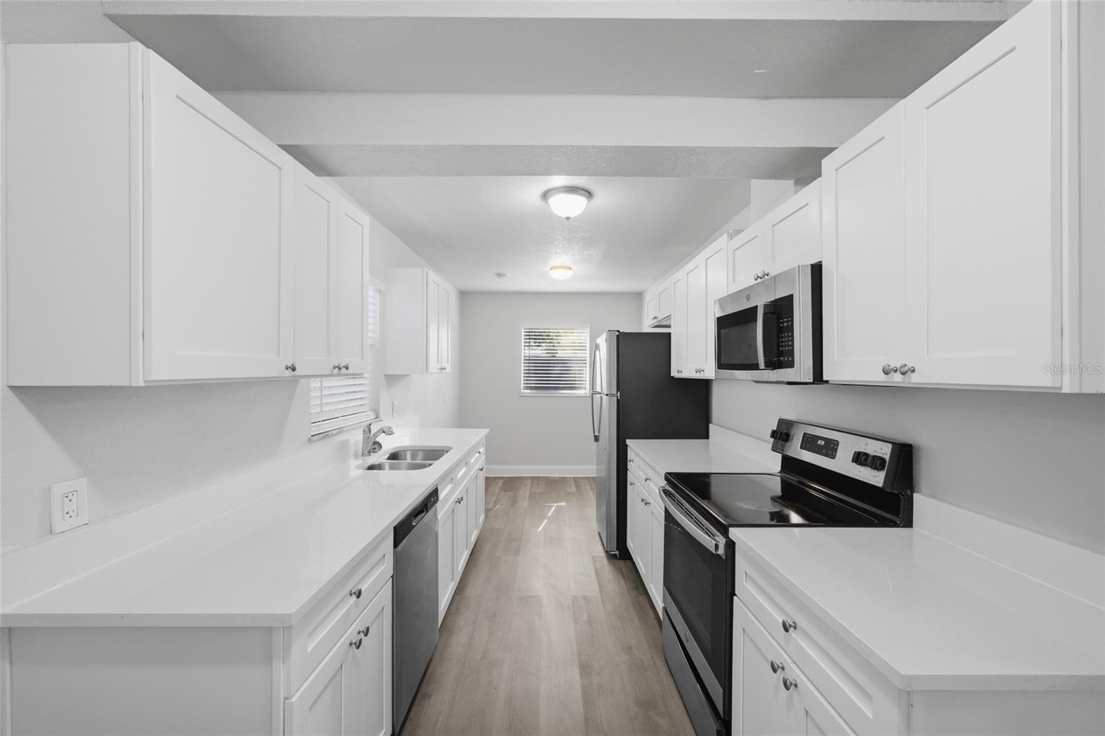 7102 DELLWOOD DR, TAMPA, FL, 33619