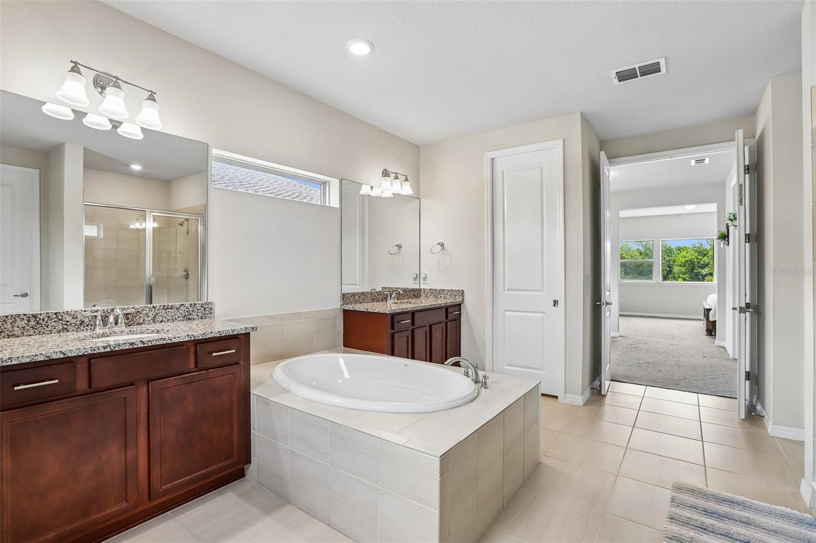 11032 SUNDRIFT DR, TAMPA, FL, 33647