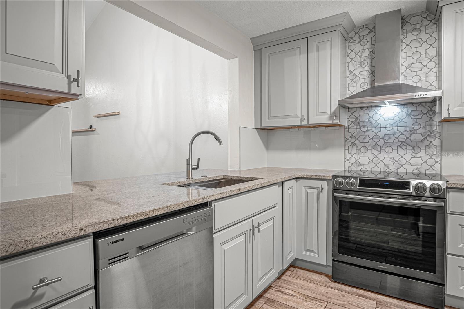 138 FOX FIRE CIR, DAYTONA BEACH, FL, 32114