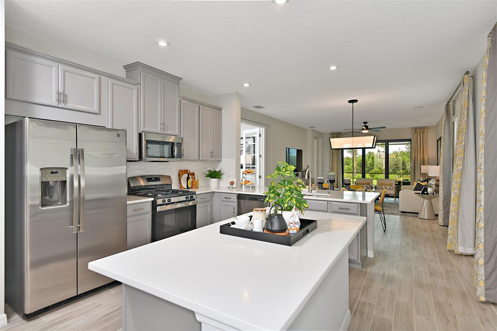 745 STEEL DR, APOLLO BEACH, FL, 33572
