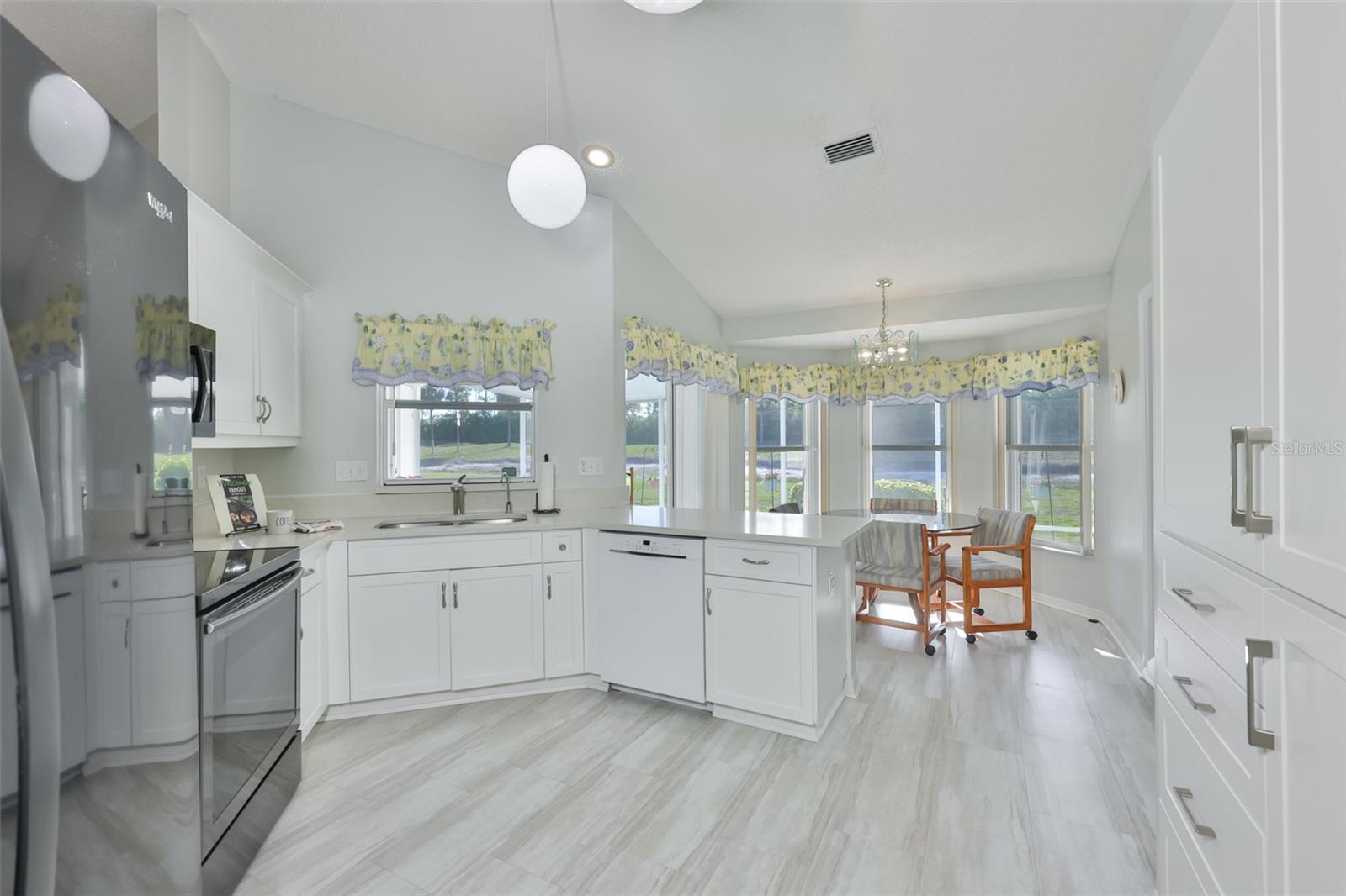 2333 E DEL WEBB BLVD, SUN CITY CENTER, FL, 33573