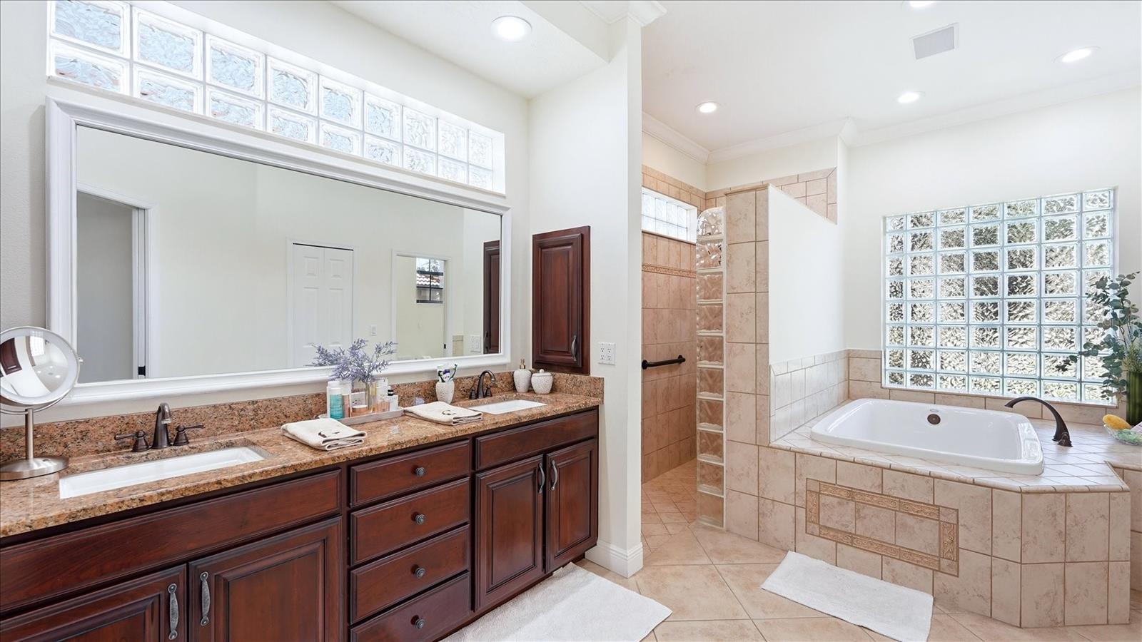 3754 EAGLE HAMMOCK DR, SARASOTA, FL, 34240