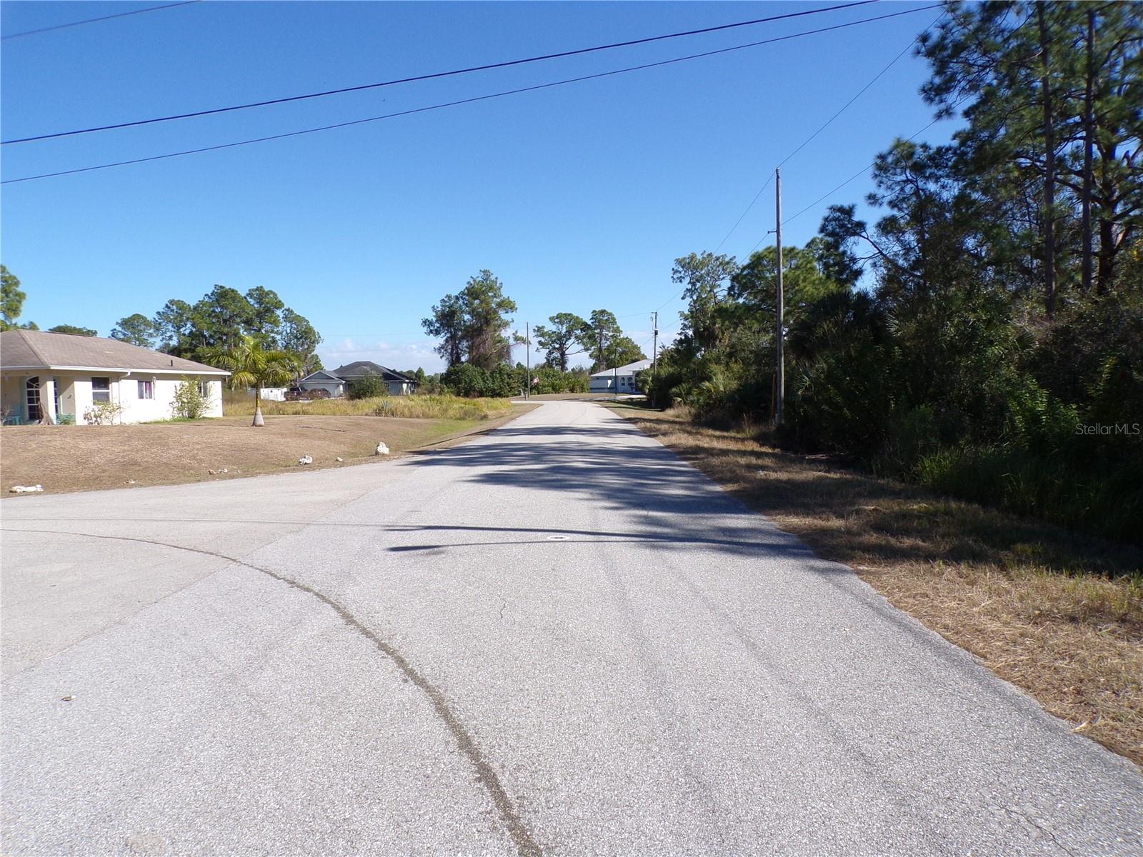 763 LONGBOW LN, LEHIGH ACRES, FL, 33972