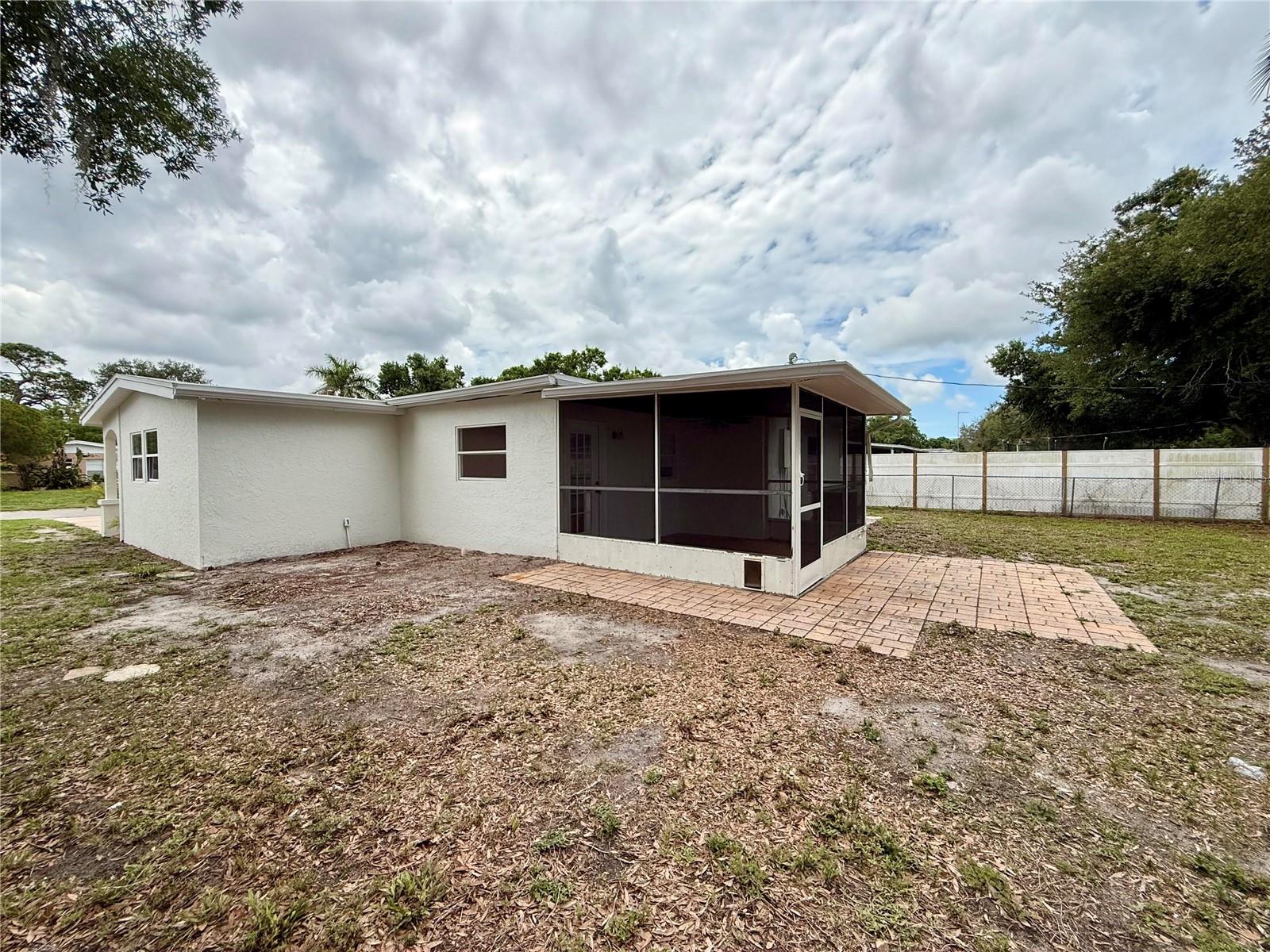 224 W CORNELIUS CIR, SARASOTA, FL, 34232
