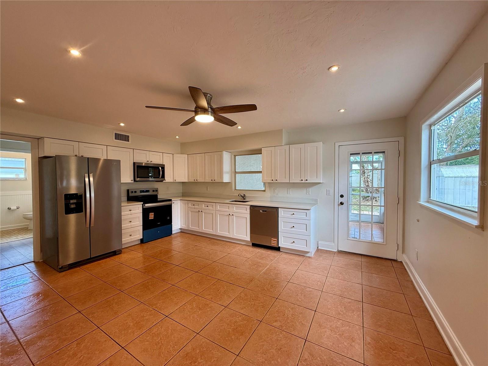 224 W CORNELIUS CIR, SARASOTA, FL, 34232