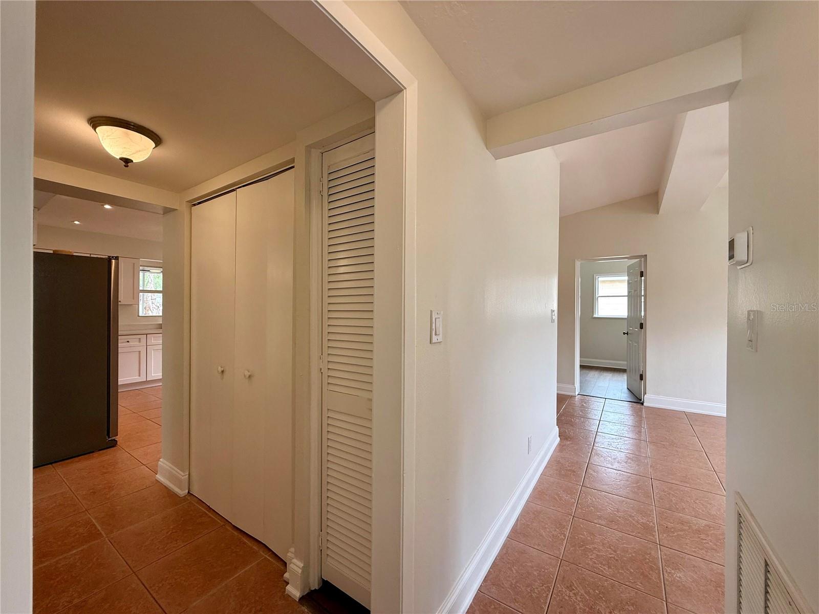 224 W CORNELIUS CIR, SARASOTA, FL, 34232