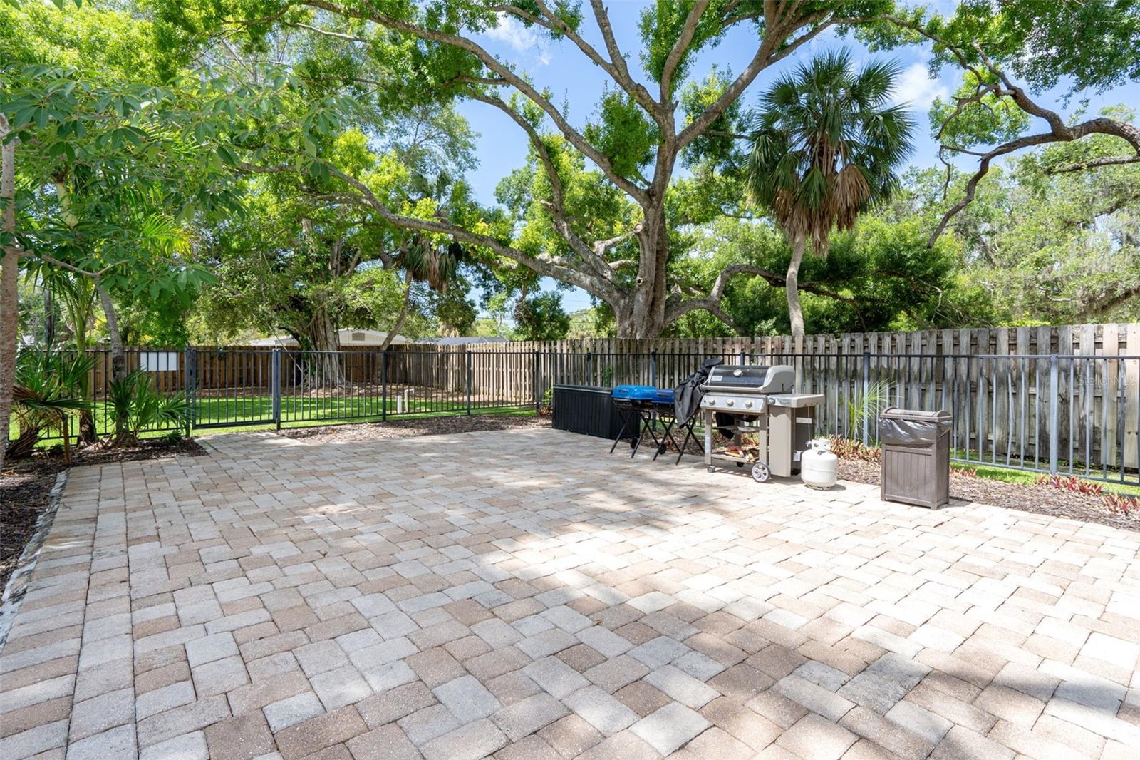 2220 BAHIA VISTA ST #G4, SARASOTA, FL, 34239