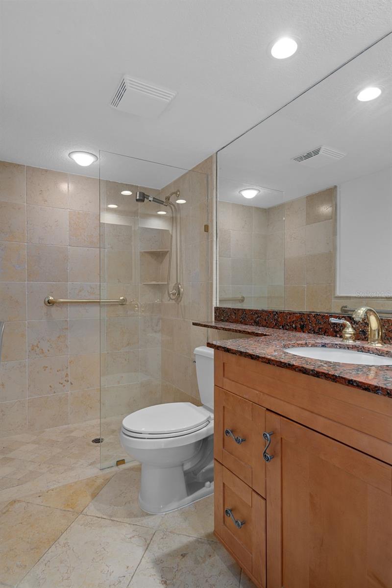 2220 BAHIA VISTA ST #G4, SARASOTA, FL, 34239