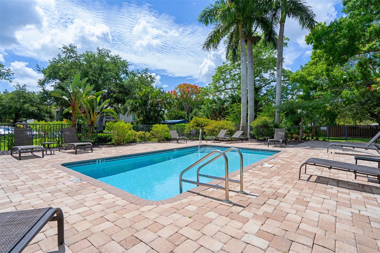 2220 BAHIA VISTA ST #G4, SARASOTA, FL, 34239