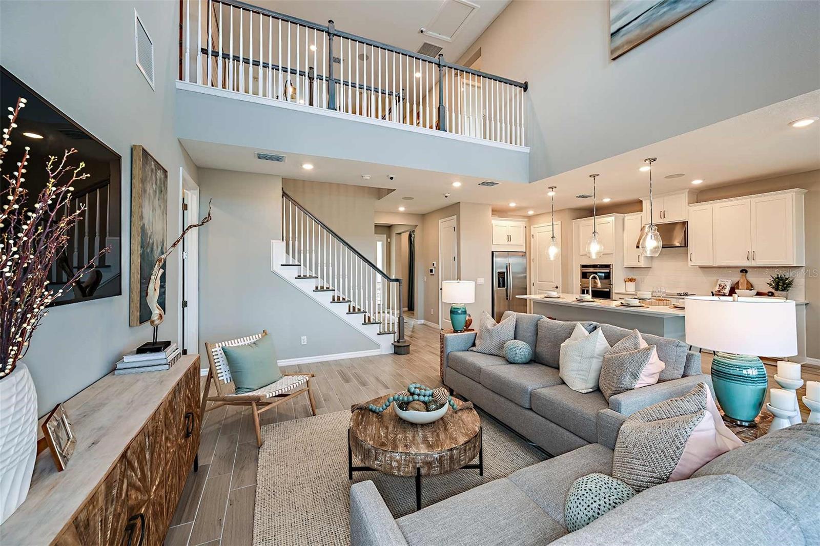 732 SKY SHADE DR, APOLLO BEACH, FL, 33572