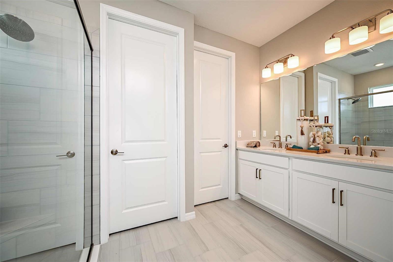 732 SKY SHADE DR, APOLLO BEACH, FL, 33572