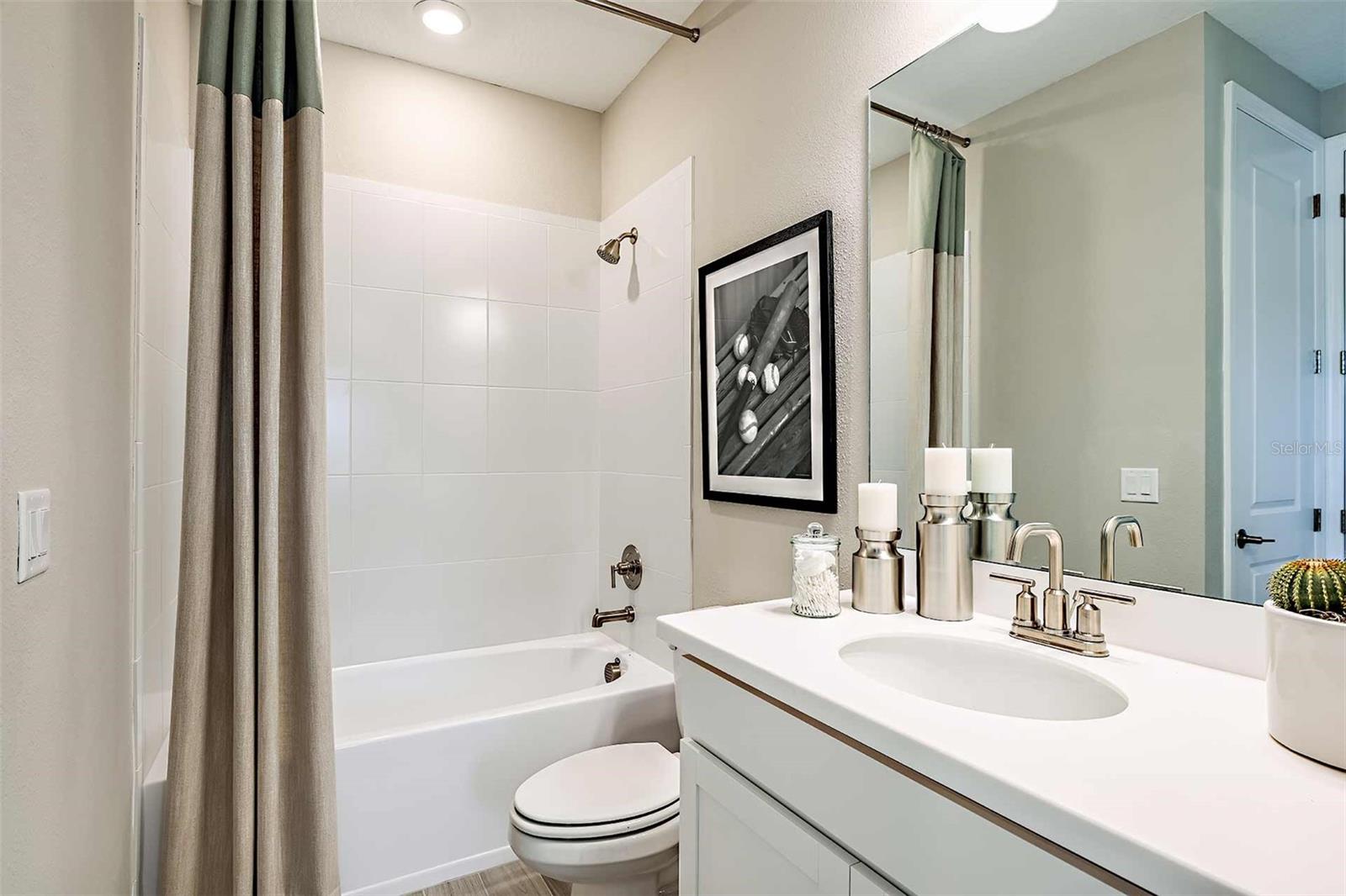 732 SKY SHADE DR, APOLLO BEACH, FL, 33572