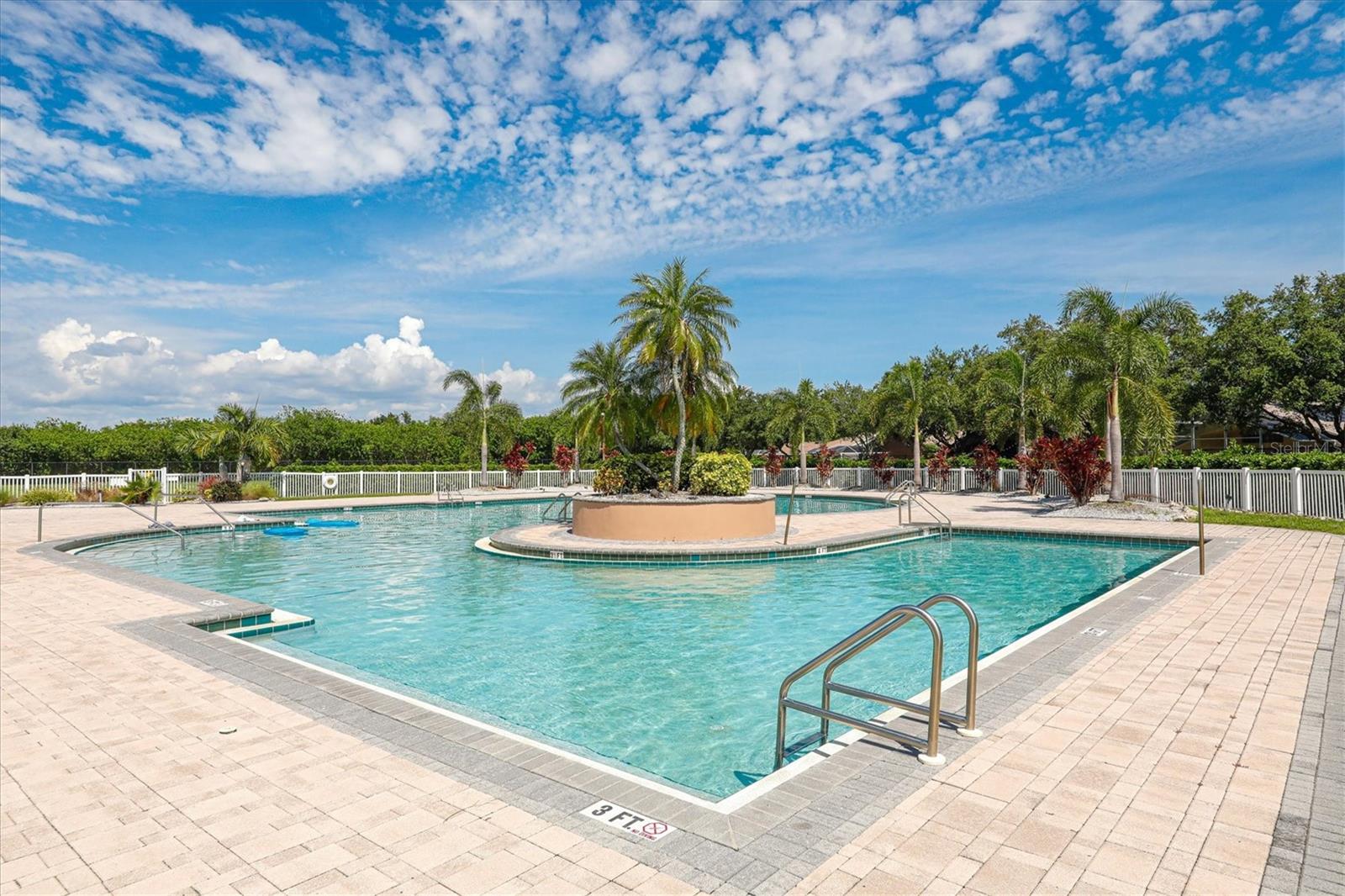 4617 EGMONT DR, BRADENTON, FL, 34203