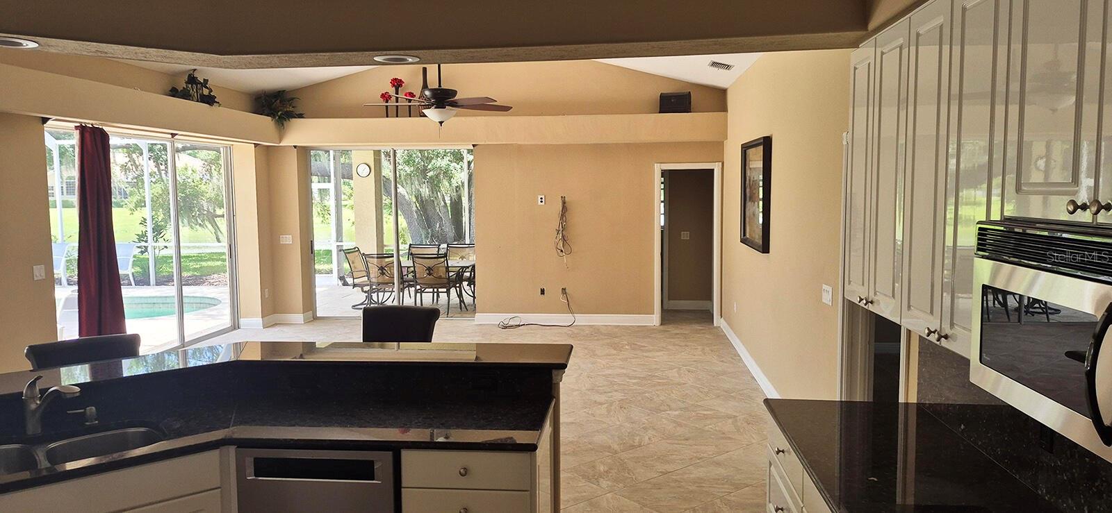 8333 EAGLE LAKE DR, SARASOTA, FL, 34241