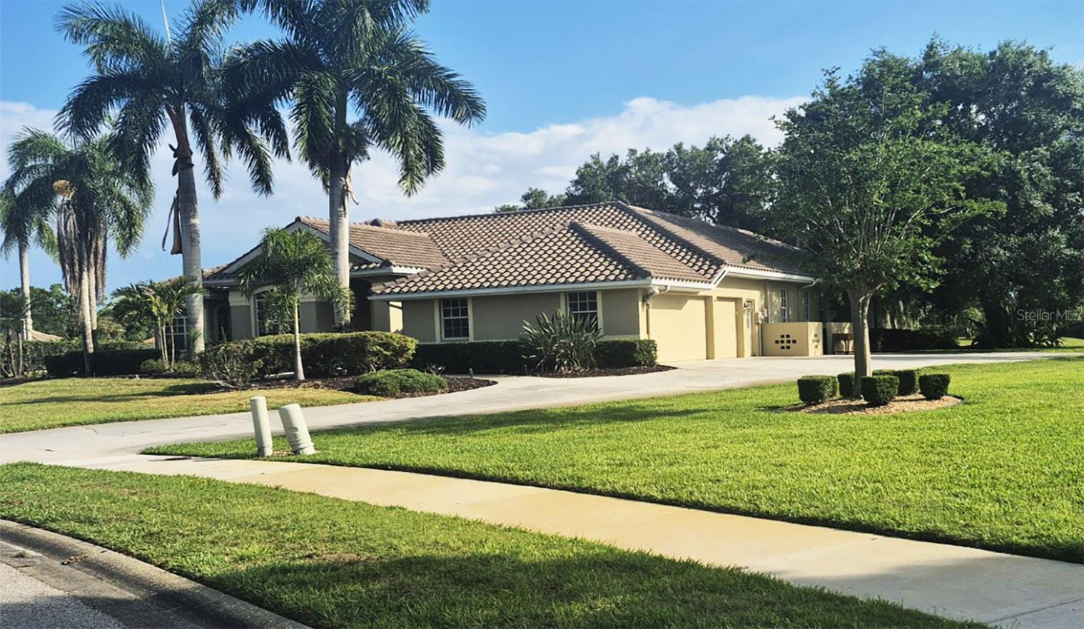 8333 EAGLE LAKE DR, SARASOTA, FL, 34241