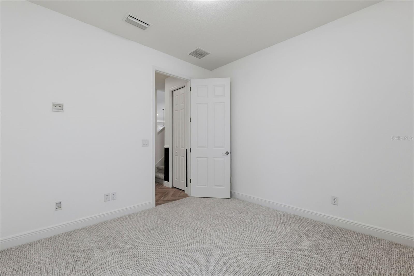 2451 SLADE AVE, ODESSA, FL, 33556