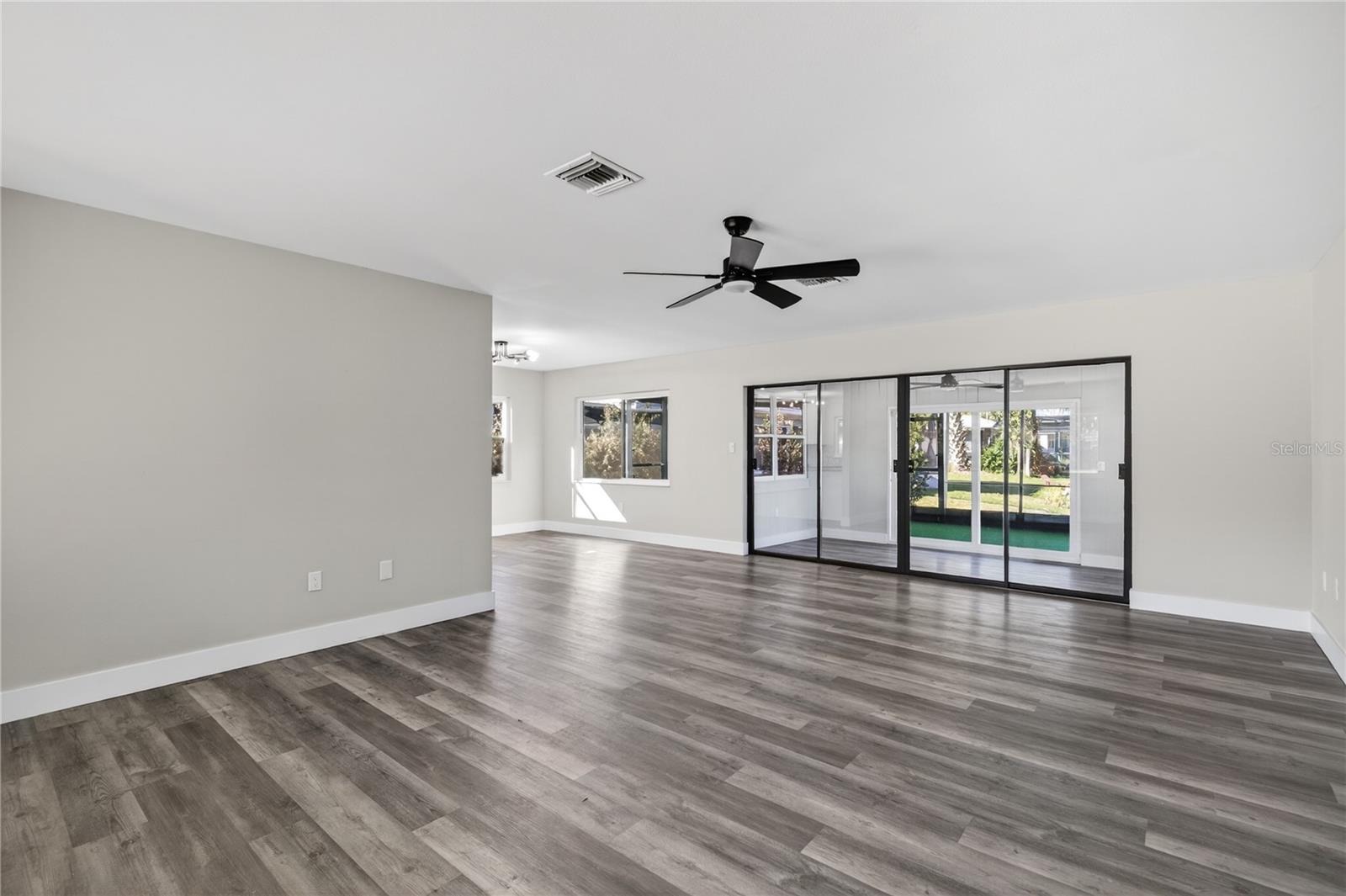 1503 CANAL CT, TAVARES, FL, 32778