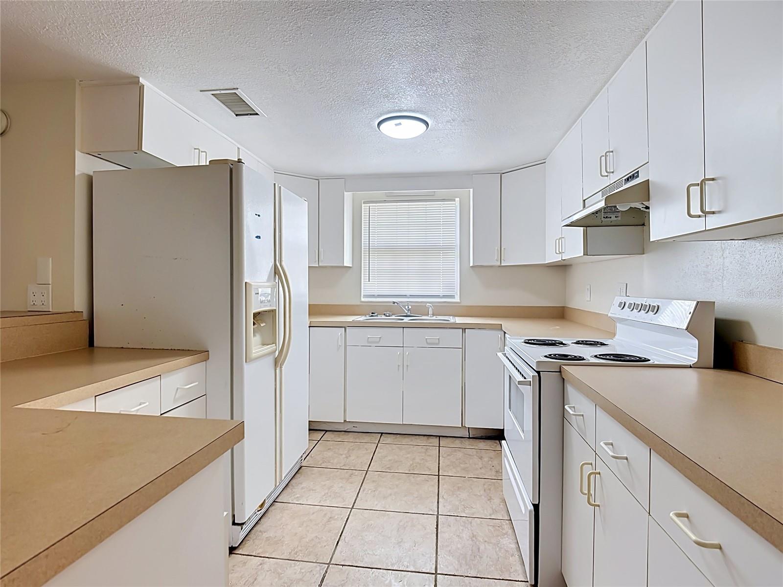 7925 LAKE MABEL LOOP RD, DUNDEE, FL, 33838