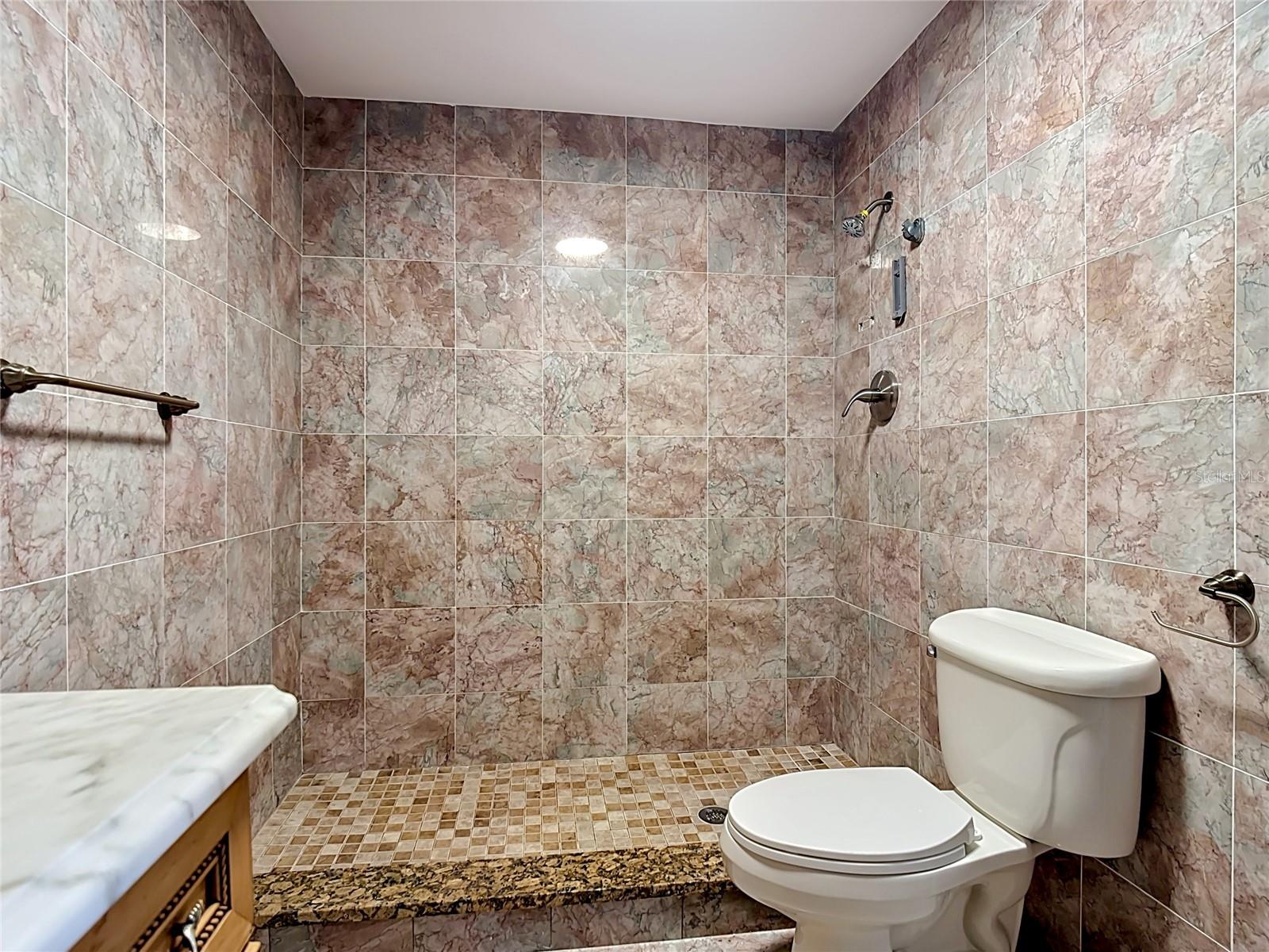7925 LAKE MABEL LOOP RD, DUNDEE, FL, 33838