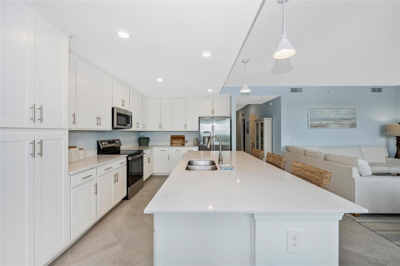 17655 OPAL SAND DR #203, VENICE, FL, 34293