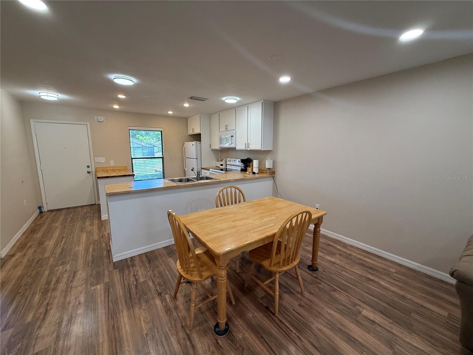2130 BANCROFT PL #B, PALM HARBOR, FL, 34683