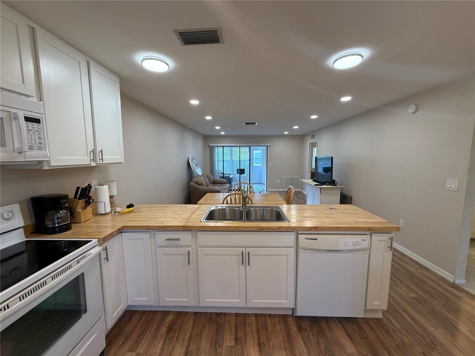 2130 BANCROFT PL #B, PALM HARBOR, FL, 34683