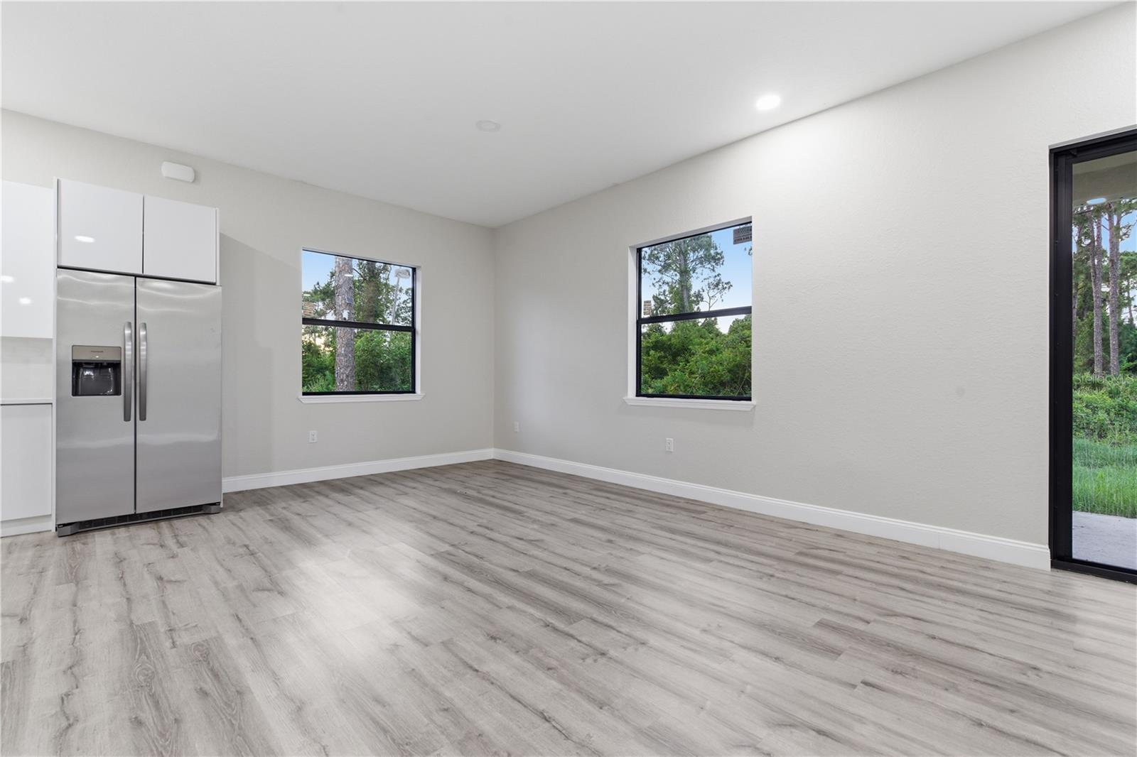 923 MILWAUKEE BLVD, LEHIGH ACRES, FL, 33974