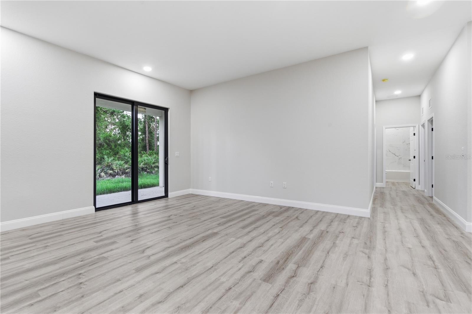 923 MILWAUKEE BLVD, LEHIGH ACRES, FL, 33974