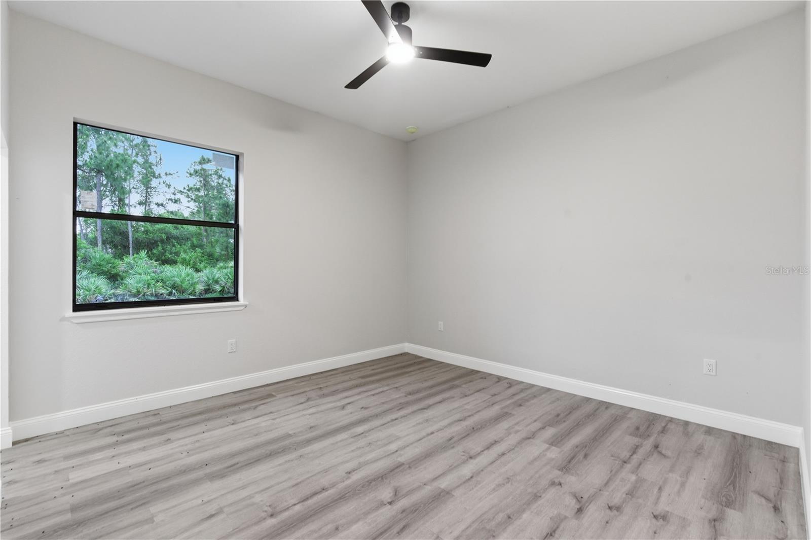 923 MILWAUKEE BLVD, LEHIGH ACRES, FL, 33974