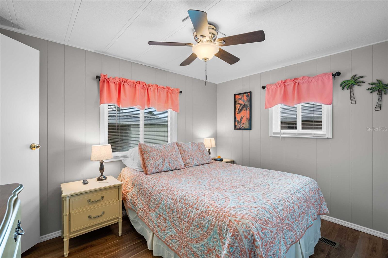 5633 BENTON ST, ZEPHYRHILLS, FL, 33542