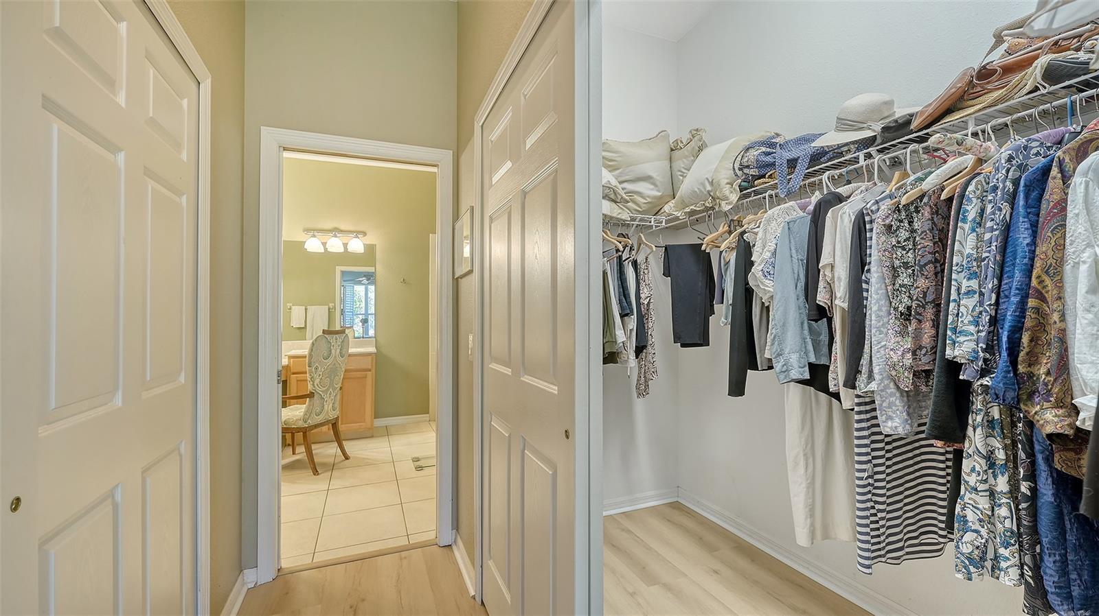 315 LONDONDERRY DR, SARASOTA, FL, 34240