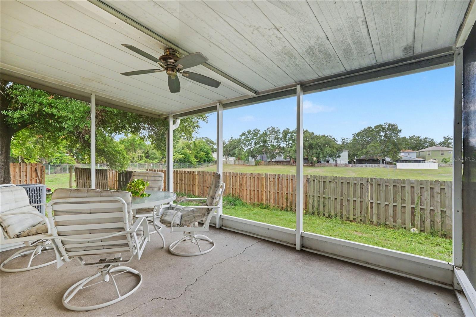 11917 MANGO GROVES BLVD, SEFFNER, FL, 33584