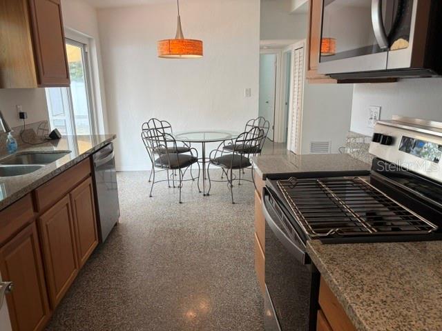 11601 109TH ST, SEMINOLE, FL, 33778