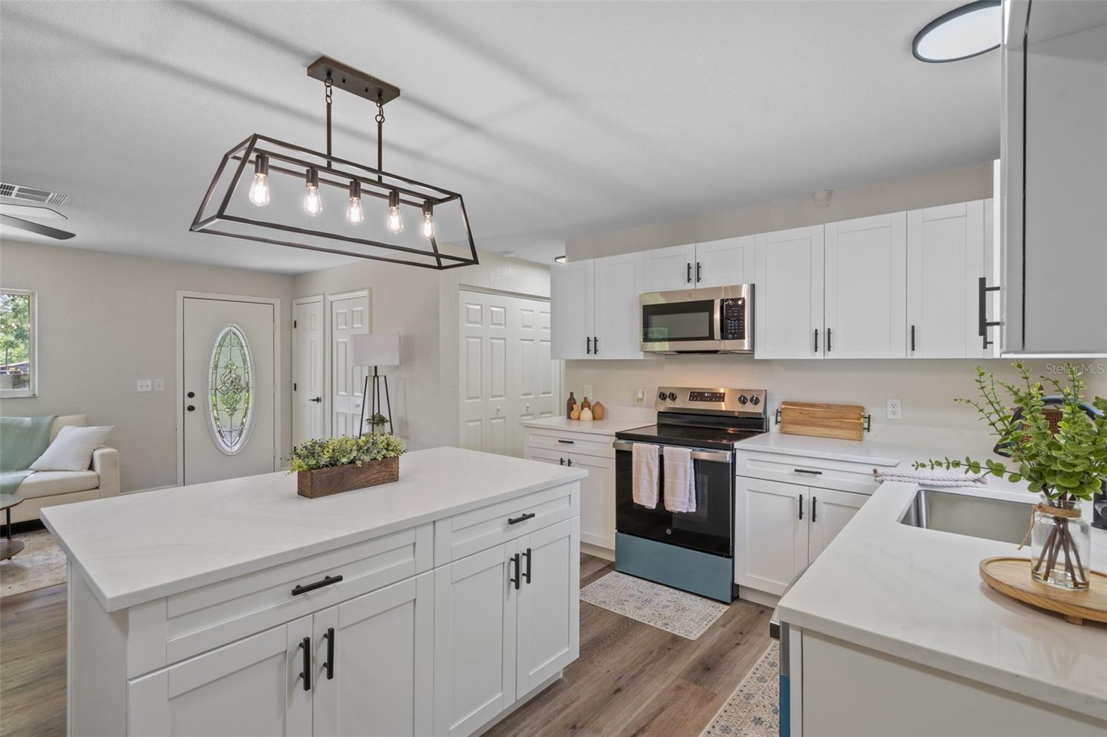11512 CR 675W, WEBSTER, FL, 33597