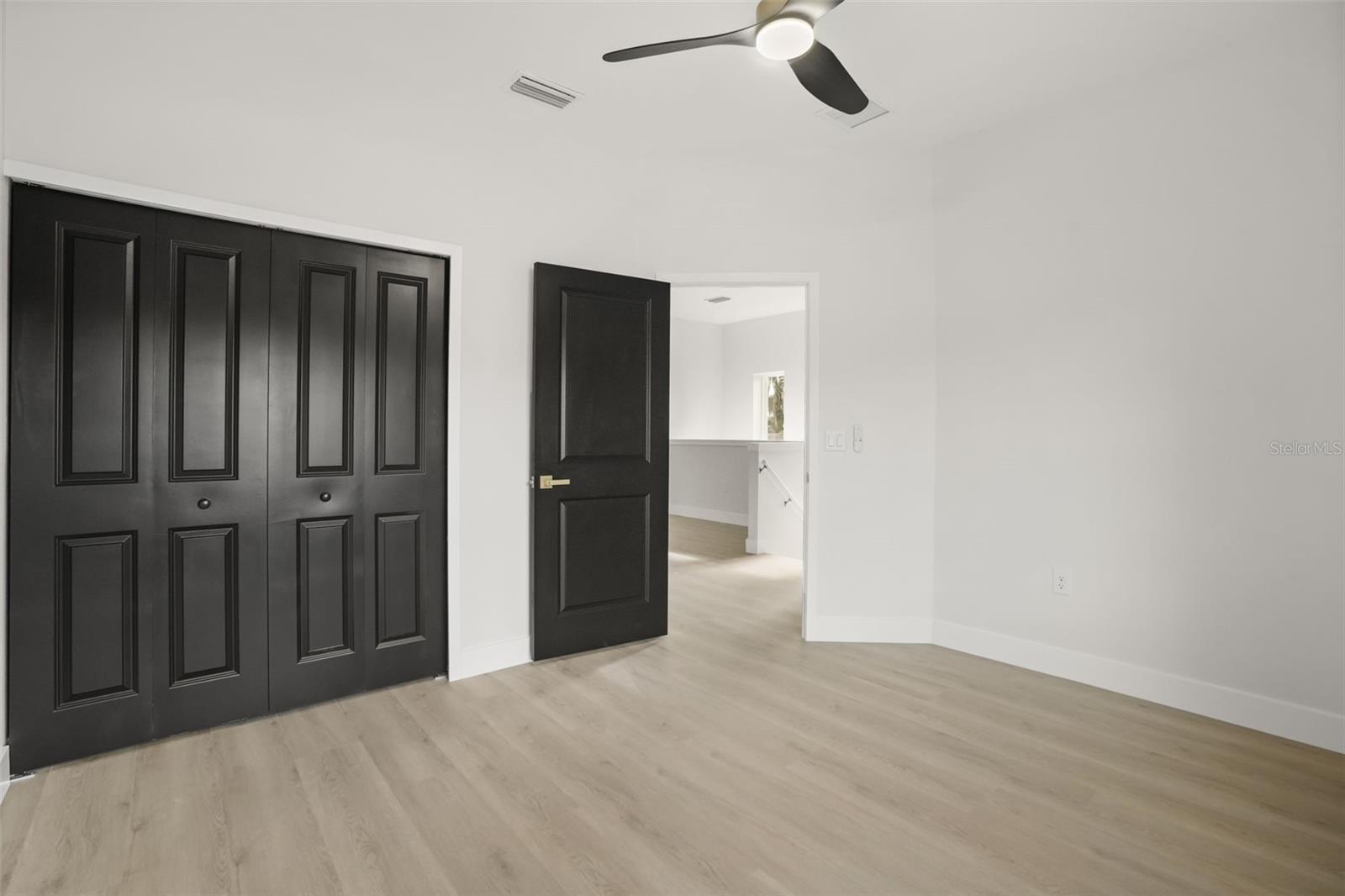 823 E MCDONALD AVE, EUSTIS, FL, 32726