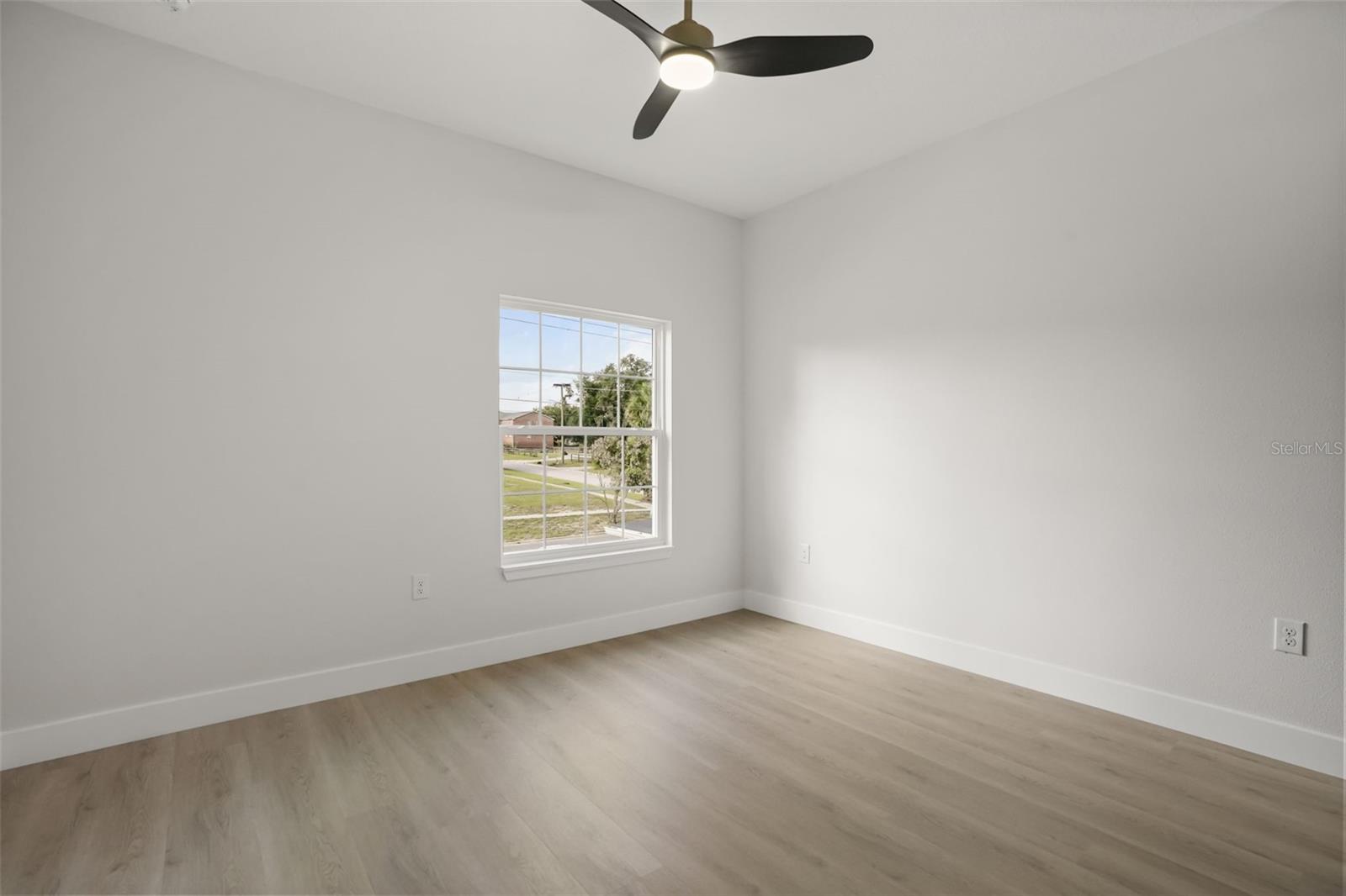 823 E MCDONALD AVE, EUSTIS, FL, 32726