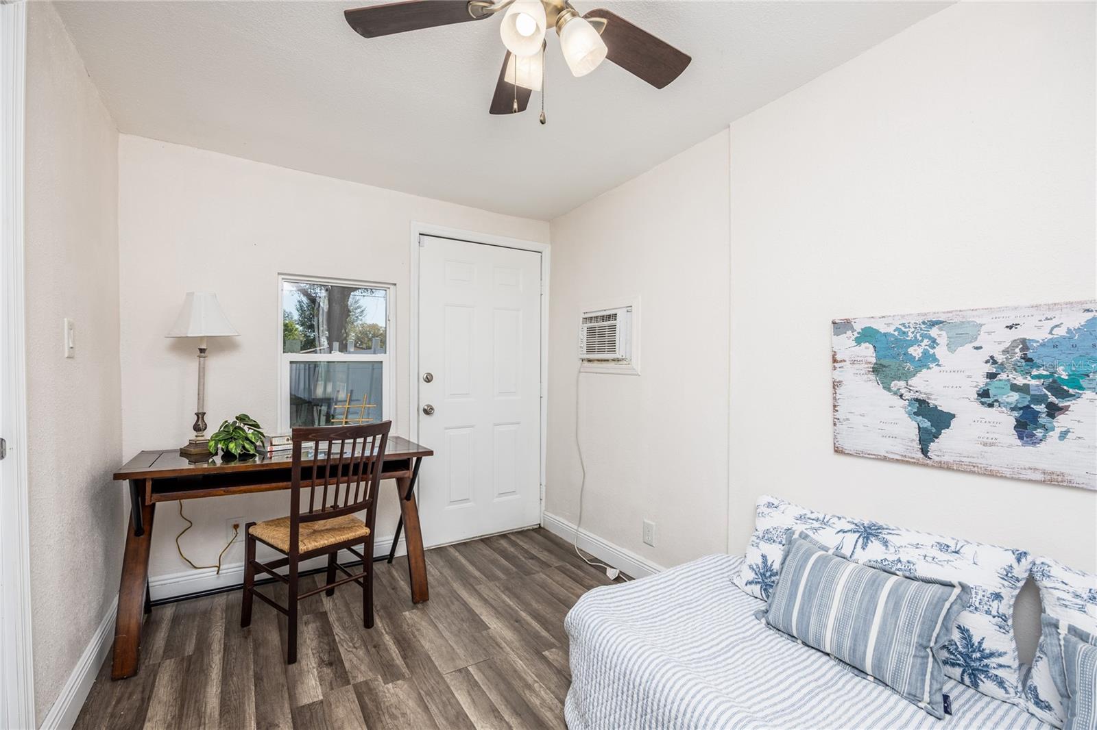 4978 71ST ST N, ST PETERSBURG, FL, 33709