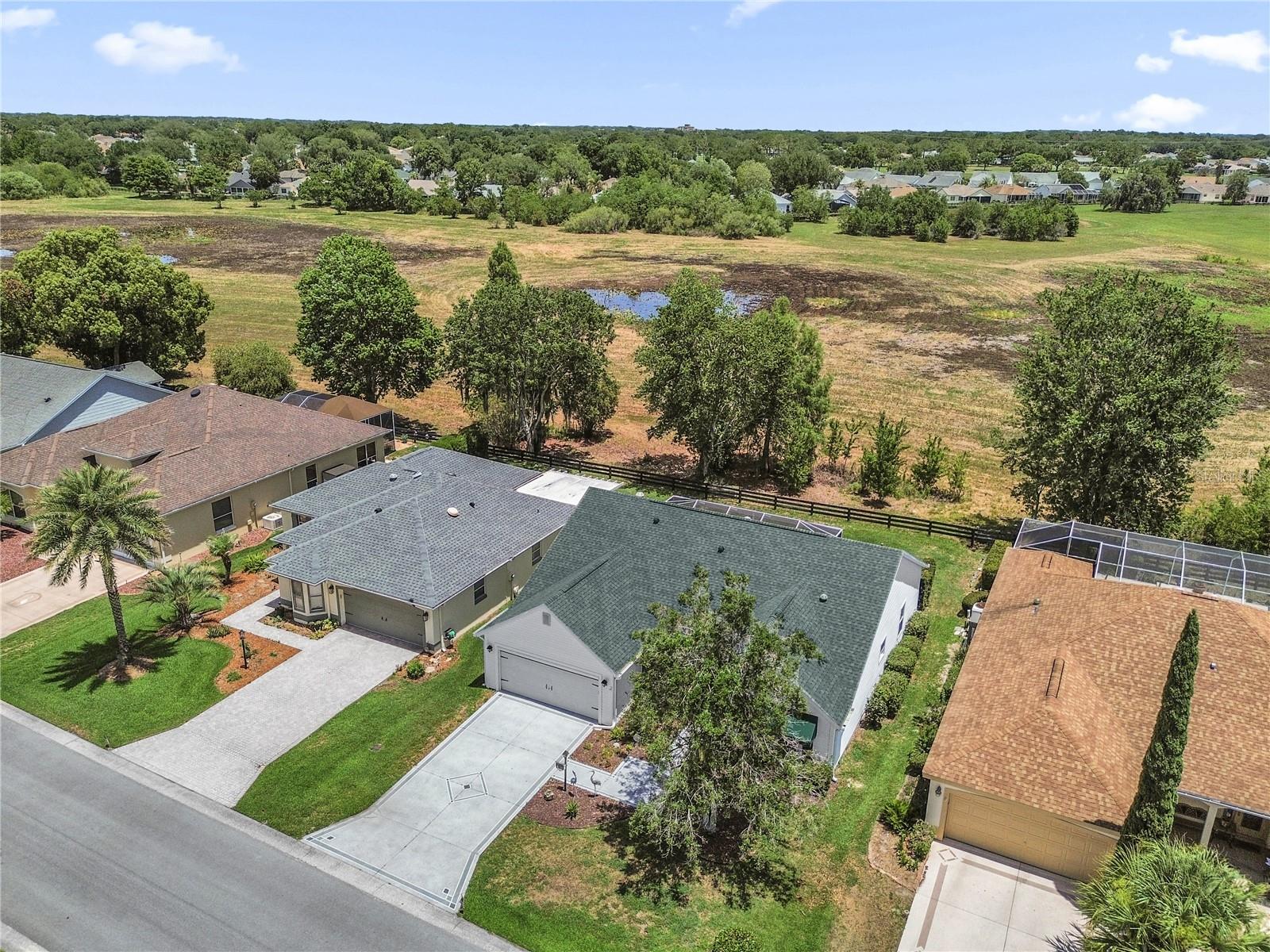 521 CARRERA DR, LADY LAKE, FL, 32159