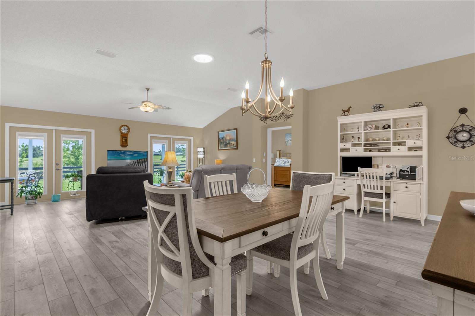 521 CARRERA DR, LADY LAKE, FL, 32159