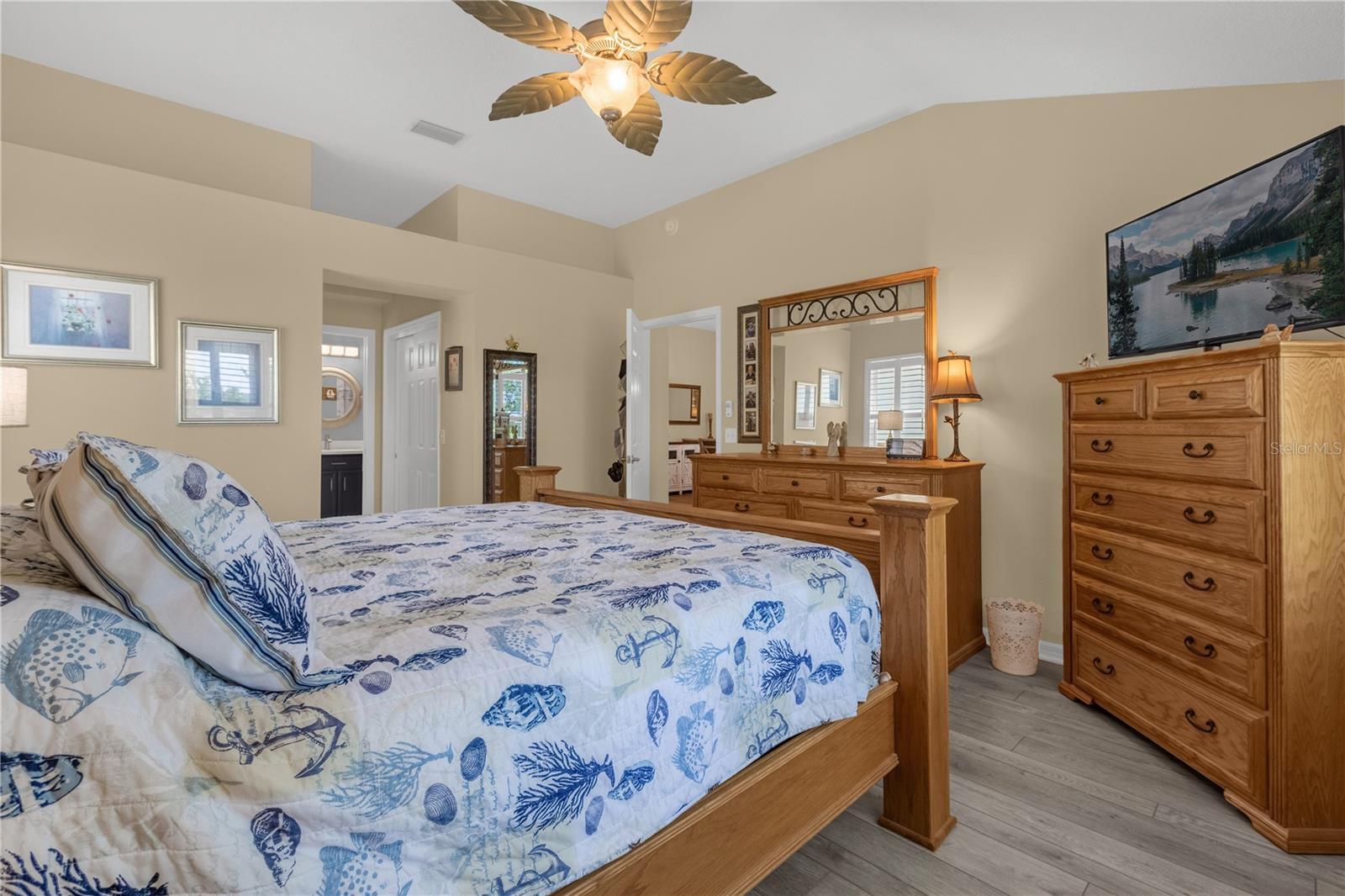 521 CARRERA DR, LADY LAKE, FL, 32159