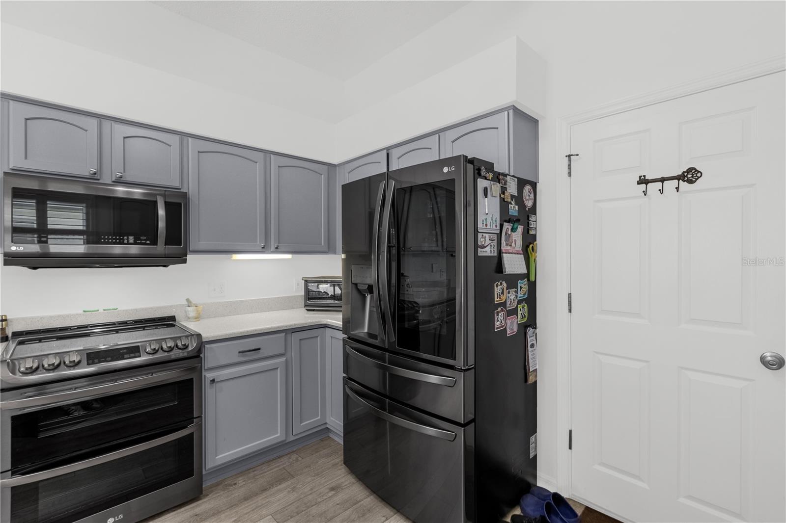521 CARRERA DR, LADY LAKE, FL, 32159